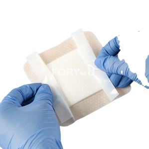 <span class=keywords><strong>Pansement</strong></span> en mousse de <span class=keywords><strong>silicone</strong></span> hautement absorbant avec bordure pour le soin des brûlures et des ulcères du pied diabétique - Product Image 2