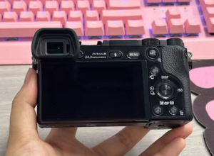 Appareil photo numérique d'occasion original, style télémètre, sans miroir, Alpaha A6000, boîtier d'appareil photo A6000 - Product Image 6