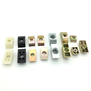 Conector de Metal y Plástico en Forma de Media Luna M8 para Herrajes de Muebles y Mejoras del Hogar - Product Image 3