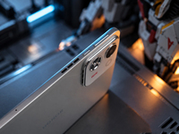 Tablet Honor Win 8.4'' Layar OLED 185Hz 2304*1440 Baterai 10000mAh Snapdragon 8 Elite Gen 5 Tablet Gaming dengan Kipas Pendingin
