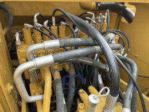 Excavatrice sur chenilles hydraulique d'occasion CAT320C 20 tonnes, excellent état, moteur de pelle de taille moyenne, modèle 2024, origine Japon, garantie 1 an MOOG - Product Image 4