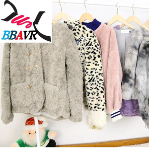เสื้อโค้ทขนสัตว์มือสอง เสื้อแจ็คเก็ตฤดูหนาวมือสอง เสื้อผ้าฤดูหนาวมือสอง เสื้อผ้ามือสอง ยูเออี - Product Image 2