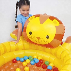 Kit de Juego Inflable Lion Ball para Navidad, <span class=keywords><strong>Centro</strong></span> de Juegos con Forma de Elipse, Edades 8-14, Gráficos Felinos, Asas con Diseño de Huella, 55cm, PVC - Product Image 3