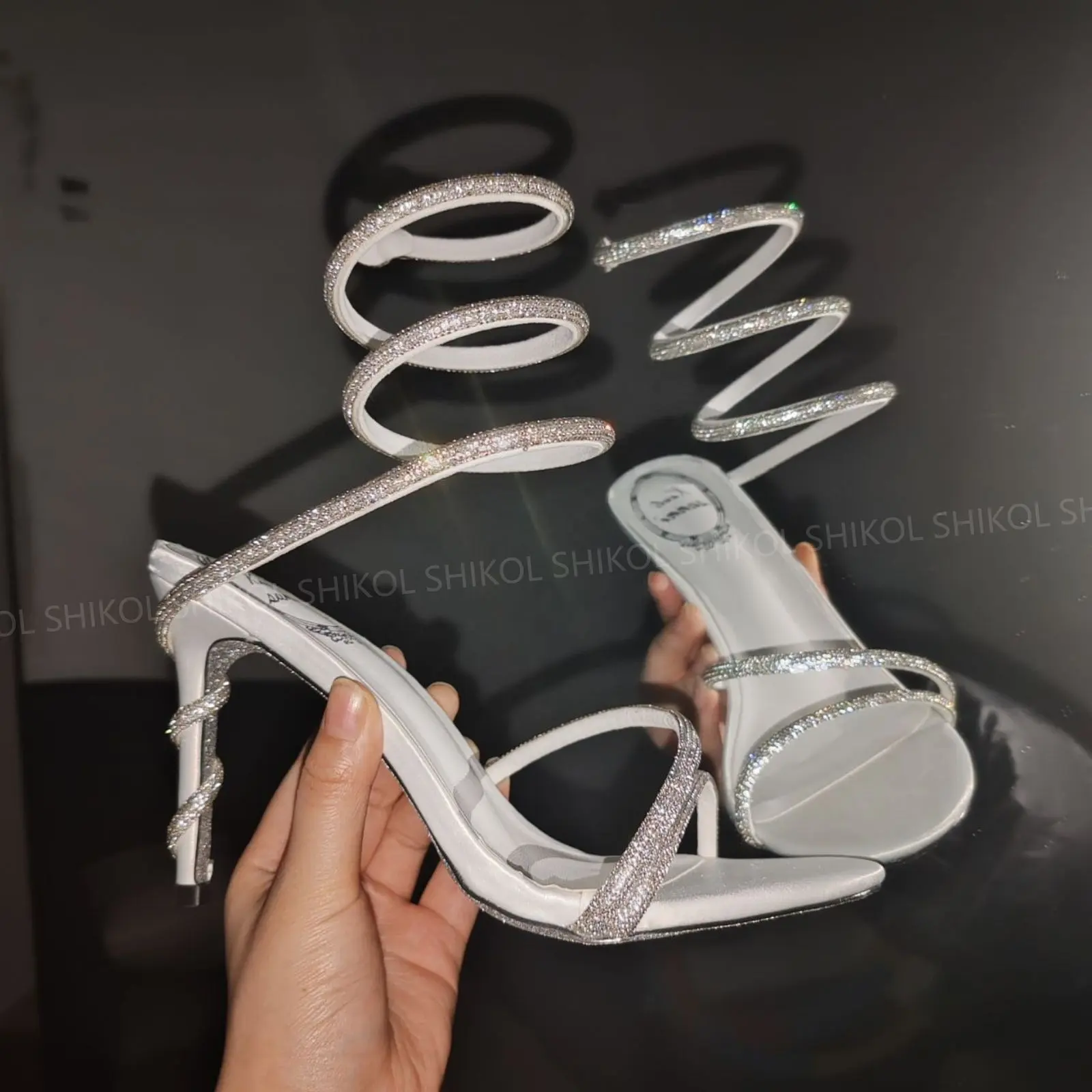 SHIKOL CZ4172 सफेद काले स्फटिक लक्जरी शादी के जूते महिलाओं के सैंडल 10 सेमी स्टिलेटो ऊँची एड़ी के महिलाओं के सैंडल जूते