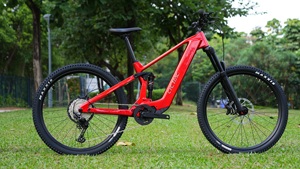 Vélo de montagne électrique TWITTER EM19 en fibre de carbone à suspension intégrale, moteur central Bafang M820, batterie lithium 48V 15Ah - Product Image 5