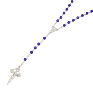 Collier Catholique Personnalisé avec Pendentif Long <span class=keywords><strong>Croix</strong></span>, Chaîne Rosario Guadalupe, Perles <span class=keywords><strong>en</strong></span> Verre Cristal Bleu Foncé - Product Image 3