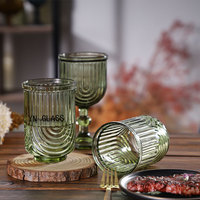 Verre à vin soufflé à la main de style européen et pour verre à champagne Coupe de mariage décorative avec pouce vert Verre à eau en plastique de couleur épaissie