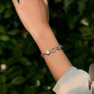 สร้อยข้อมือแฟชั่นเสน่ห์ ดีไซน์สวย ทนทาน ผลิตจากสแตนเลสสตีล 316L ชุบทอง PVD เหมาะสำหรับผู้หญิง - Product Image 3