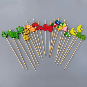 Jiale - Palillos de Madera Creativos para Frutas, 100 Unidades, Decorativos, con Forma de Cactus, Piña, Fresa y Plátano, para Fiestas - Product Image 1