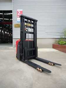 Apilador Eléctrico de 1.5 Toneladas (1500 kg) y 2 Toneladas (2000 kg) con Plataforma para Operador, Elevador de Paletas, Nuevo, para Uso Agrícola, Altura de Elevación de 3000 mm, Venta al Por Mayor - Product Image 3