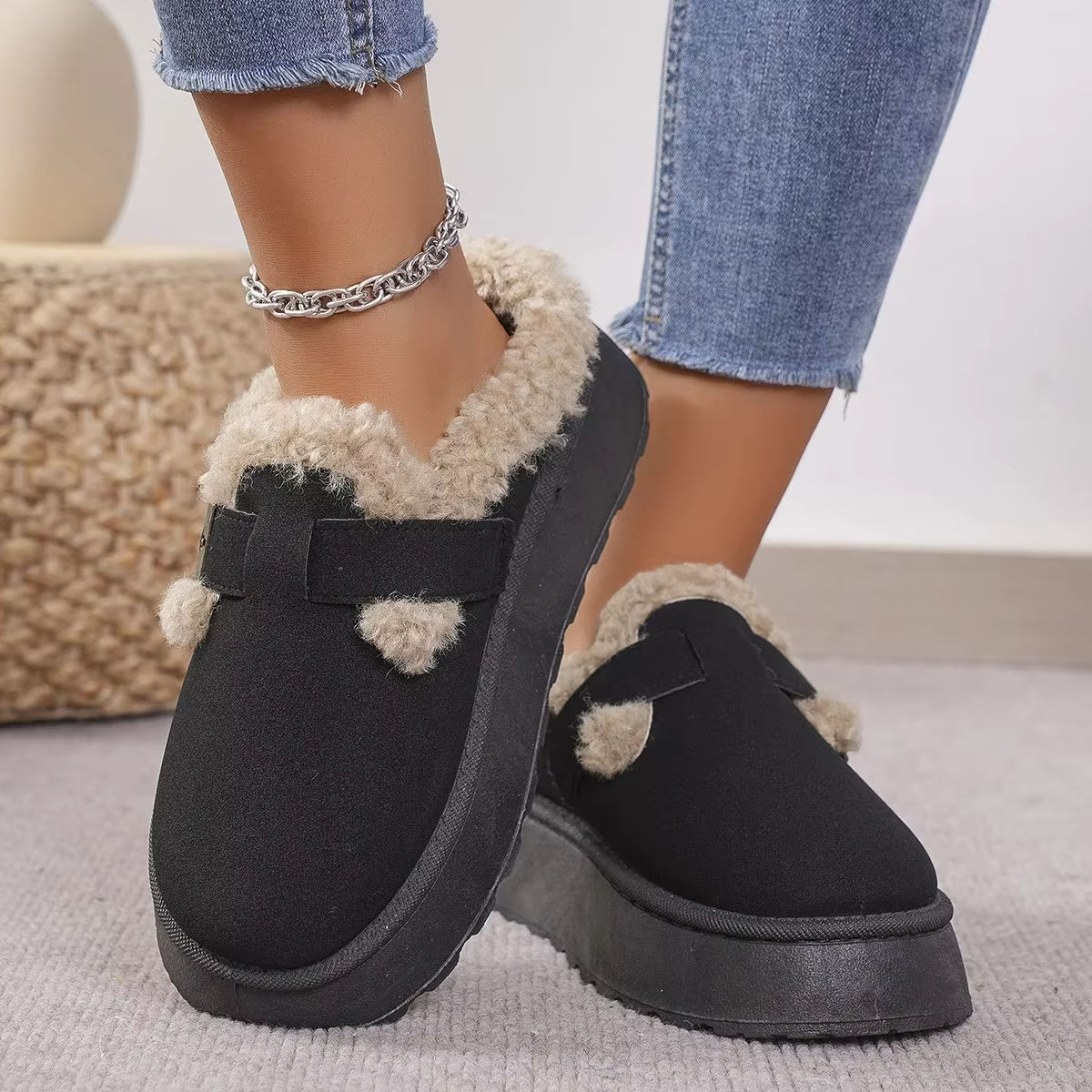 New Luxury Winter Women's Boken Shoes Plush Fashion Retro Bean