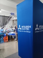 Cabine d'essayage mobile en tissu tendu avec cadre en alliage d'aluminium imprimé par sublimation, écologique, pour promotion et usage domestique