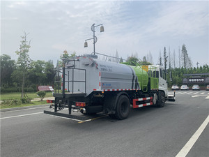 Camion de lavage de rue à haute pression 4x2 <span class=keywords><strong>18</strong></span> tonnes 10 000 <span class=keywords><strong>litres</strong></span> avec tige de pulvérisation - Product Image 5