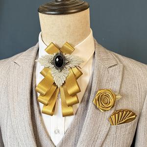 ชุดผ้าพันคอผูกโบว์ ผ้าเช็ดหน้า และผ้าพันคอสี่เหลี่ยมสำหรับผู้ชายสไตล์อังกฤษ เห<span class=keywords><strong>มา</strong></span>ะสำหรับงานแต่งงาน การแสดง งานเลี้ยงเจ้าบ่าว พร้อมดอกไม้ประดับปกเสื้อและเนคไท อุปกรณ์เสริมสำหรับผู้ชาย - Product Image 1