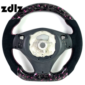 Volants en fibre de carbone forgée avec écran LED personnalisé pour <span class=keywords><strong>BMW</strong></span> E90 E91 E92 E93 E87 E82 <span class=keywords><strong>E80</strong></span> E83 E81 E87 <span class=keywords><strong>M3</strong></span> G20 G30 <span class=keywords><strong>M3</strong></span> Série 3 - Product Image 6