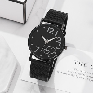 Reloj de cuarzo minimalista con correa de malla para mujer – Elegante reloj de pulsera de moda con esfera de corazón - Product Image 6