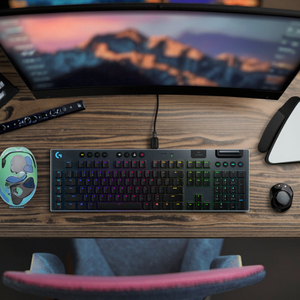 Teclado mecánico inalámbrico para juegos Iluminación RGB impermeable certificada para PC y computadora portátil con USB - Product Image 5