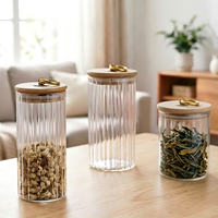 Pot en verre borosilicate rayé avec couvercle à anneau en cuivre et bouchon en bois pour café, graines de melon, noix, écorces de mandarine, feuilles de thé, colle de poisson