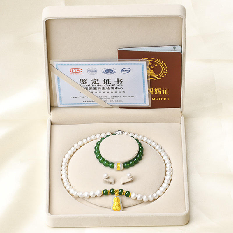 สร้อยคอ + สร้อยข้อมือ + ต่างหูแบบติดหู + กล่องกำมะหยี่ + ใบรับรอง (45 ซม.)