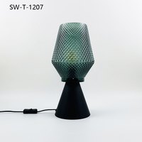 Lámpara de Mesa Decorativa de Metal y Vidrio E26 E27, Iluminación de Lujo para Hotel, Lámpara de Noche para Dormitorio
