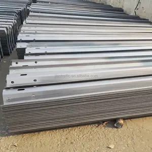 CE Certification Factory Direct Supply Road Barrier Crash Barrier Specialized Export 4130mm 4320mm Highway Guardrail For Traf