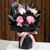 Vente en gros de bouquet de fleurs séchées personnalisées pour mariage, meilleurs cadeaux de Saint-Valentin et cadeau de fête des mères, bouquet de fleurs de rose conservées
