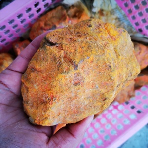 Toptan doğal sarı ezilmiş kuvars realgar numune kükürt mineral taş realgar kaba mineral taş fengshui