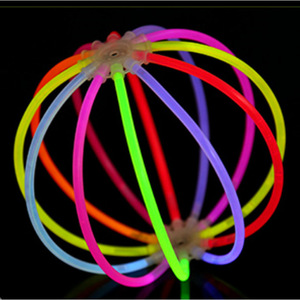 Juego de conectores de barra luminosa para decoración de fiestas, accesorios para celebrar cumpleaños, fácil de montar, rango de edad de 8 a 13 años - Product Image 1