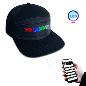 Chapeaux à prix d'usine 2024, nouveau modèle LED, message <span class=keywords><strong>défilant</strong></span> LED, éclairage rechargeable, casquettes clignotantes unisexes, chapeau de cow-boy LED - Product Image 1