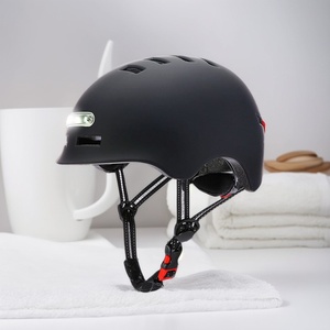 Casque intelligent ABS à prix d'usine avec lumières LED pour le skateboard, le cyclisme et les vélos électriques - Product Image 2