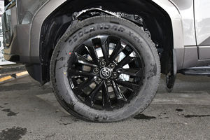 Toyota LandCruiser Prado 2.4T Hybride <span class=keywords><strong>VX</strong></span> 5 places, occasion, meilleur <span class=keywords><strong>prix</strong></span>, 2025, faible kilométrage, jamais accidenté, un seul propriétaire, historique d'entretien complet - Product Image 6