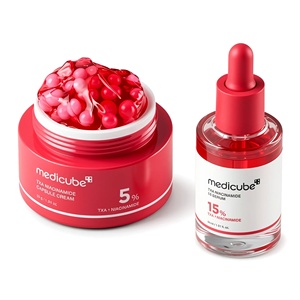Suero Facial Coreano con Ácido Hialurónico, Vitamina C y E, Antienvejecimiento, Hidratante, Iluminador, Vegano, No Testeado en Animales, Esencia Facial - Product Image 1
