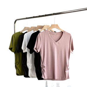T-shirt col en V ajusté en coton modal pour femme, couleur unie, froncé, décontracté, idéal pour le yoga, les voyages et la randonnée - Product Image 5