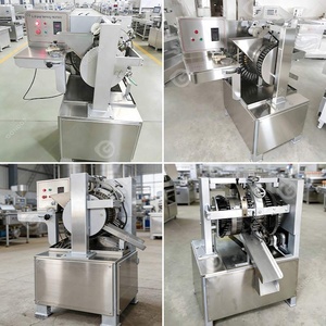 Machine <span class=keywords><strong>à</strong></span> fabriquer des sucettes, ligne de production spéciale de <span class=keywords><strong>pastilles</strong></span> sphériques artisanales sur petit bâtonnet en papier pour les sucettes arc-en-ciel - Product Image 2