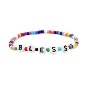 Bracelets promotionnels d'été bon marché pour femmes, bijoux tendance en acrylique personnalisés avec lettres, initiales en verre, perles de rocaille pour dames, vente en gros - Product Image 3