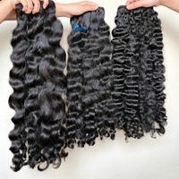 Cheveux humains ondulés naturels non traités, mèches de cheveux vietnamiens bruts, bouclés birmans, cuticules alignées, cheveux cambodgiens, bouclés indiens
