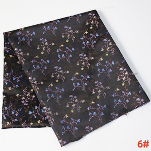 Tessuto Jacquard Broccato Tinto in Filo 100% Poliestere 167gsm, Larghezza 65/<span class=keywords><strong>66</strong></span> Pollici, Personalizzabile, per Abiti - Product Image 5