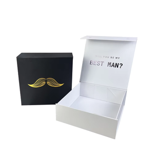 Boîte cadeau magnétique noire rigide à couvercle rabattable avec logo personnalisé pour proposition de témoin, impression moustache dorée, pour enterrement de vie de garçon - Product Image 1