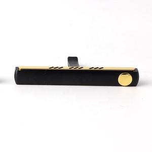 Difusor de Aromaterapia Portátil de Lujo para Coche, de Aleación de Aluminio Chapado en Oro, con Clip para Ventilación, Hecho en Guangdong, Accesorios Interiores - Product Image 2