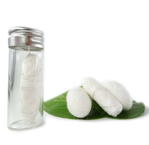 Fil dentaire 100% pure soie avec cire de Candelilla biodégradable et huile de menthe, 30m 50m, logo personnalisé, livraison rapide, vente chaude 2026 - Product Image 1
