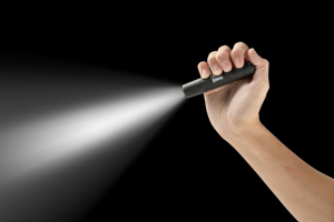 Nhà Máy Bán buôn nhỏ gọn chiến thuật đèn pin XP-C LED AA pin ABS cơ thể IP65 đánh giá 95 Lumens mang dây đeo cho công nghiệp - Product Image 6