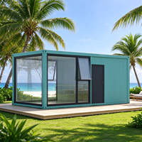 Maison en verre moderne, préfabriquée, modulaire, avec structure en acier, fenêtre à auvent et porte solide, idéale pour jardin, villa, complexe hôtelier ou gîte.