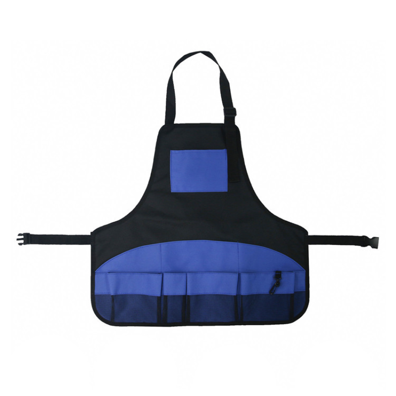 Base noire, poches bleues.
