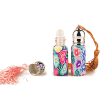 Emballage de soins de la peau 6ml Bouteilles de parfum de luxe à bille roulante déodorante colorées Huile essentielle Roll on Bottle avec corde de levage