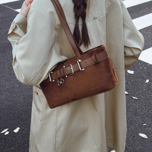 กระเป๋าใต้วงแขนทรงสี่เหลี่ยมสไตล์เกาหลีสุดฮิตปี 2025 สำหรับผู้หญิง ดีไซน์หรูหราเบาๆ สายสะพายสองเส้น ซิป PU ทันสมัยสไตล์เรโทร - Product Image 2