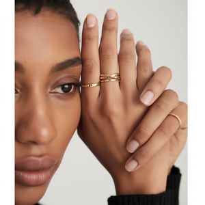 Anillo de Cadena Audaz y Moderno, Chapado en Oro de 18K y Rodio, Joyería Infantil con Forma Geométrica, Talla Única, Estilo Incrustado, Tendencia Eternity - Product Image 1