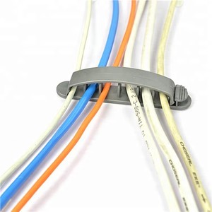 Organizador <span class=keywords><strong>de</strong></span> Cables Adhesivo, Soporte para Cables, Clip para Cables, Ganchos Autoadhesivos para Gestión <span class=keywords><strong>de</strong></span> Cables, Soporte para Cables para Oficina y Hogar - Product Image 6