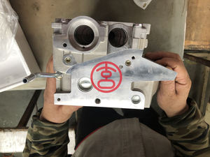 Nuova Testata Cilindri in Alluminio XC 2.0T 16V EA288 CSLB DOHC per Motore VW Golf VII Passat B8 <span class=keywords><strong>Tiguan</strong></span> <span class=keywords><strong>2.0</strong></span> <span class=keywords><strong>TDI</strong></span> - Product Image 6