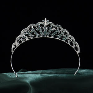 <span class=keywords><strong>Coronas</strong></span> <span class=keywords><strong>de</strong></span> Circonia <span class=keywords><strong>de</strong></span> Princesa Reina al por Mayor ROMANTIC, Tiaras <span class=keywords><strong>de</strong></span> Novia Plateadas para Damas <span class=keywords><strong>de</strong></span> Honor - Product Image 3