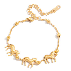 Bracelet porte-bonheur en forme de cheval, plaqué or 18 carats, acier inoxydable, bijoux unisexes, à porter au quotidien - Product Image 5